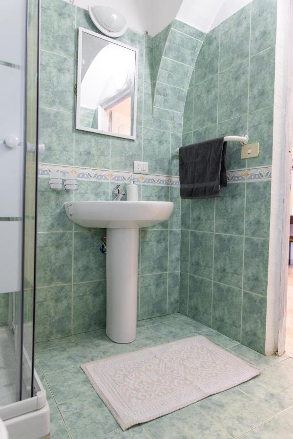 Suite Gli Ulivi Colonna Exteriér fotografie